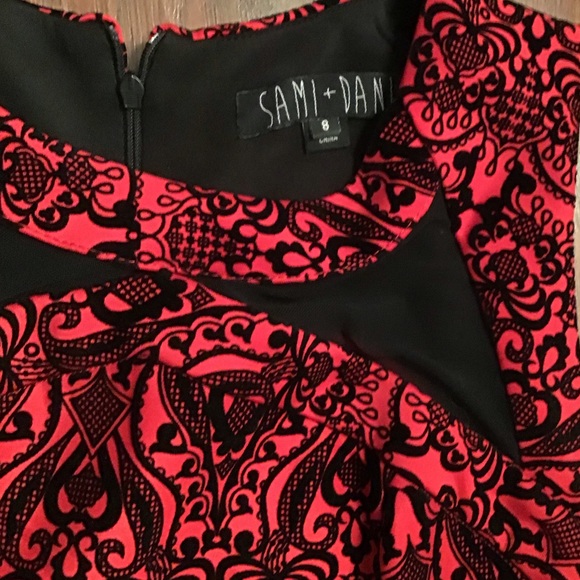 Red and Black Midi - Picture 6 of 7